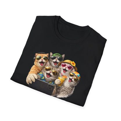 SELFIE TIME - CAT STYLE - Unisex Softstyle T-Shirt