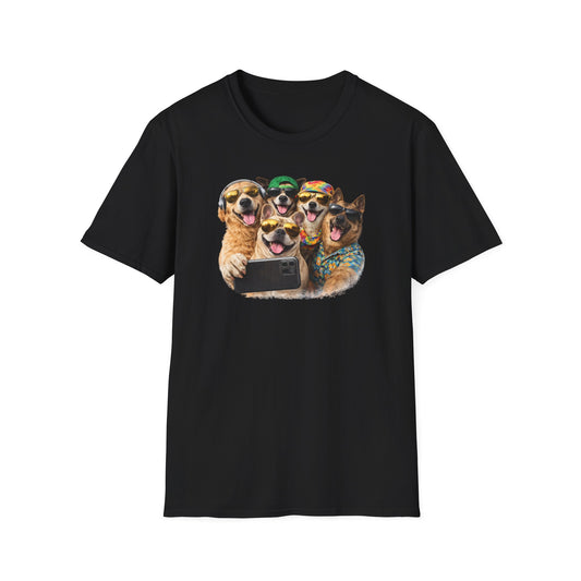 SELFIE TIME - DOG STYLE - Unisex Softstyle T-Shirt