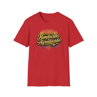BENDICIDO Y AGRADECIDO - Unisex Soft Style T-Shirt