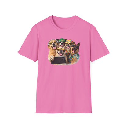 SELFIE TIME - DOG STYLE - Unisex Softstyle T-Shirt