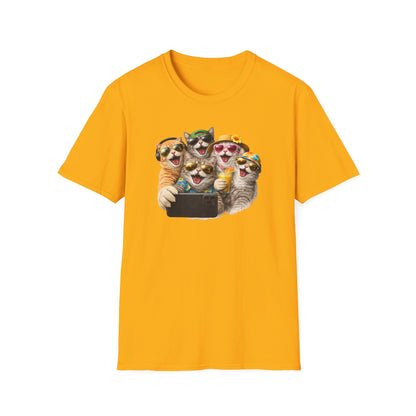 SELFIE TIME - CAT STYLE - Unisex Softstyle T-Shirt