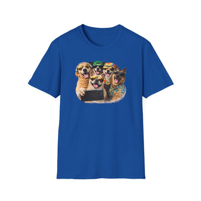 SELFIE TIME - DOG STYLE - Unisex Softstyle T-Shirt