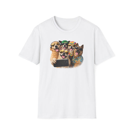 SELFIE TIME - DOG STYLE - Unisex Softstyle T-Shirt