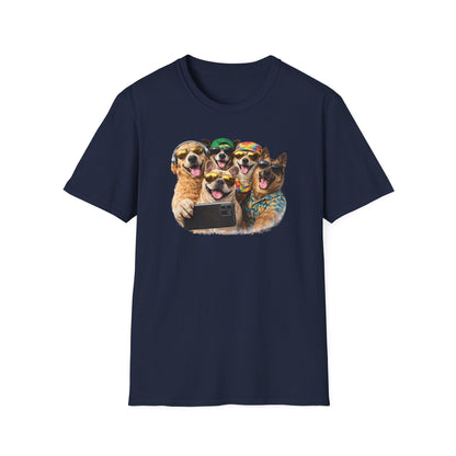 SELFIE TIME - DOG STYLE - Unisex Softstyle T-Shirt