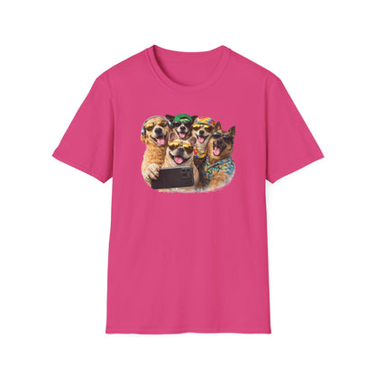 SELFIE TIME - DOG STYLE - Unisex Softstyle T-Shirt