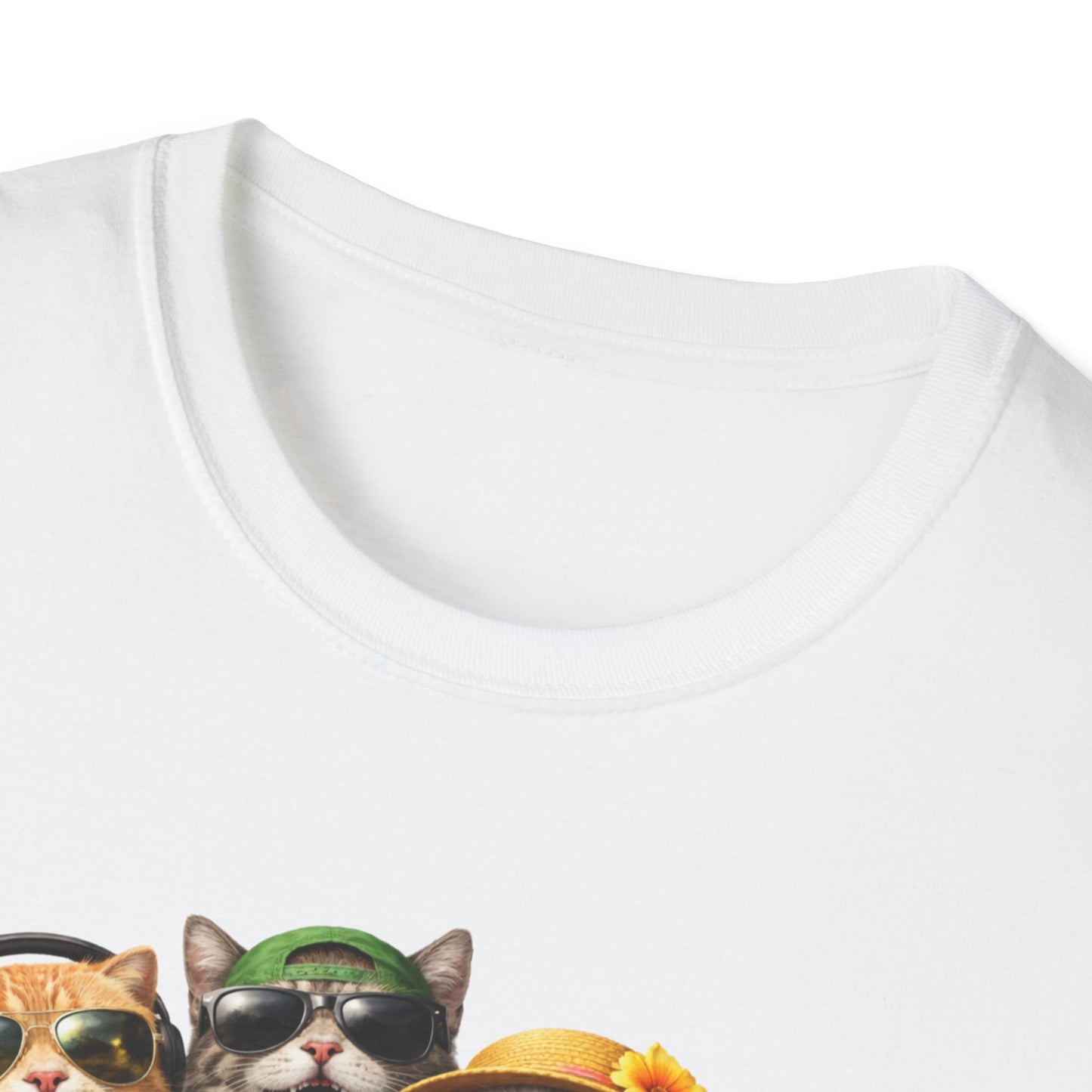 SELFIE TIME - CAT STYLE - Unisex Softstyle T-Shirt
